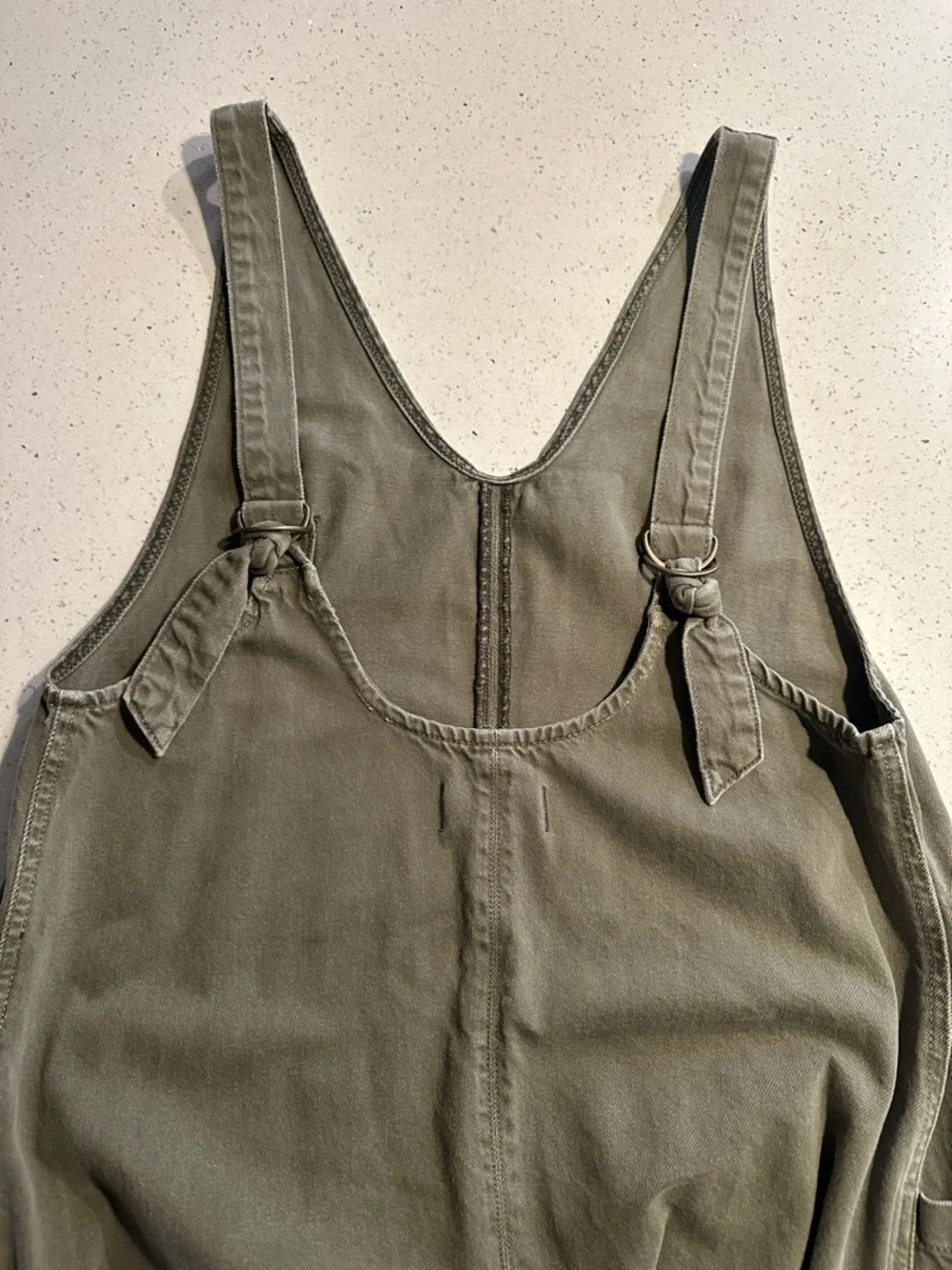 We The Free by Free People / Jumpsuit in Olive / pre-loved / EUC - Picture 15 of 16